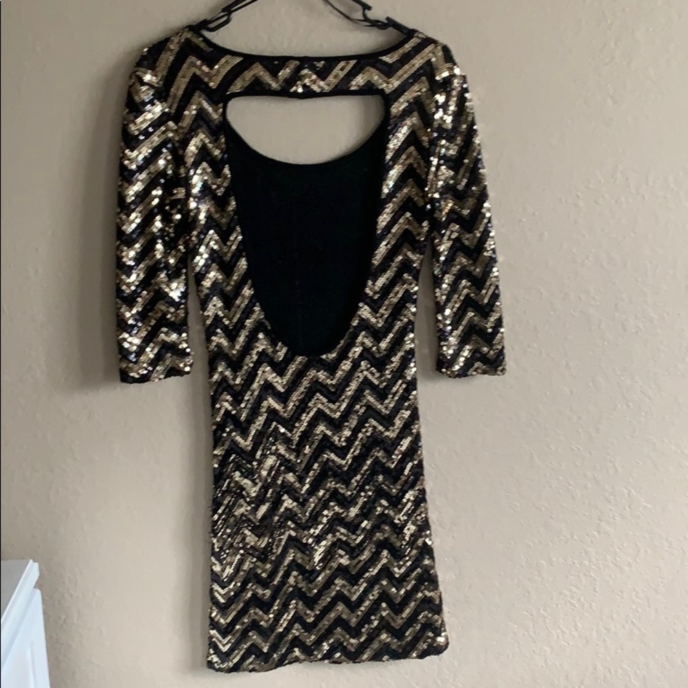 Mini sequence dress - Picture 4 of 5